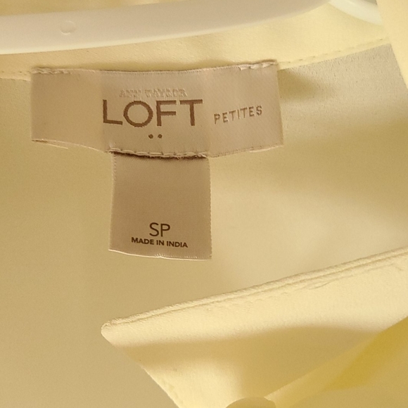 LOFT white button up long sleeve white shirt XS - Picture 3 of 3